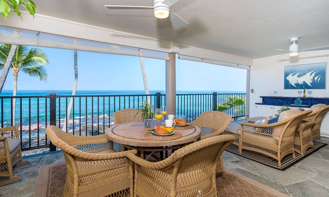 Kailua-Kona Condo | Nalu Bliss- Amazing 2BR Waterfront Location on Alii Dr Close to Town and Beaches