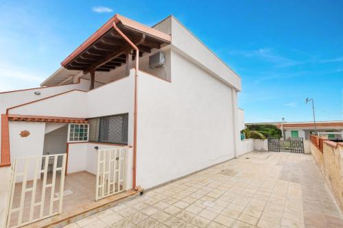 San Pietro in Bevagna Apartment | Nanzi Mari by BarbarHouse