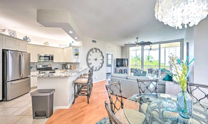 Vanderbilt Beach Apartment | Naples Escape in Regatta with Resort Amenities!