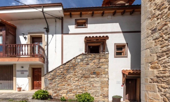 Otanes Apartment | Nature Getaway with Parking – 10 Mins to Castro-Urdiales, Near Beaches and Hiking Trails