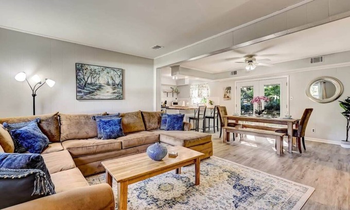 Whitemarsh Island House | Near Downtown w/Pool! Oatland Island Escape