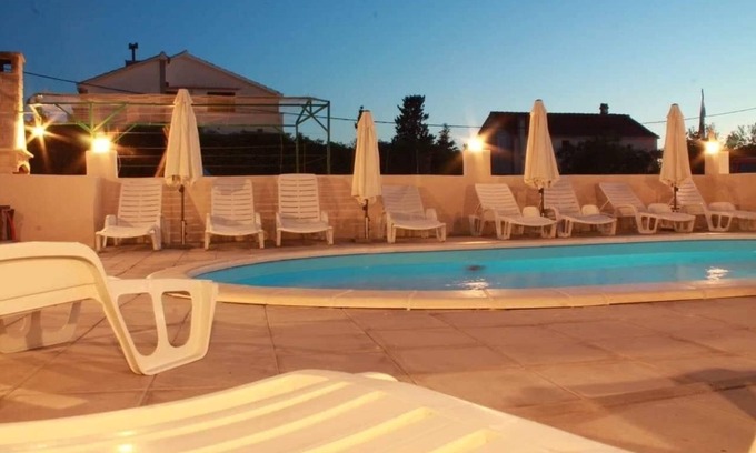Vrsi Apartment | Nenad - With Pool - SA3
