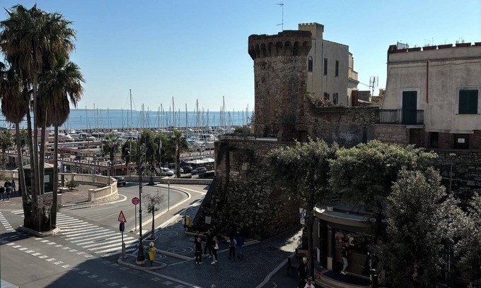 Nettuno Apartment | Neptune Apartment