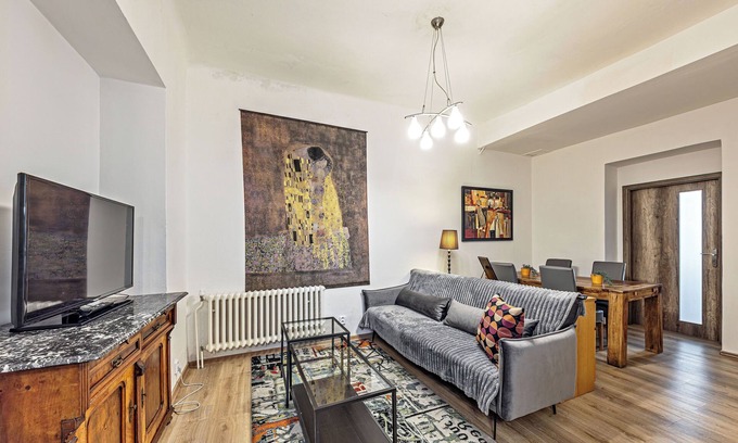 Stresovice Apartment | Nestled in the Quiet Hills of Prague, 2-bed 1.5 Bath Smart TV and free WiFi