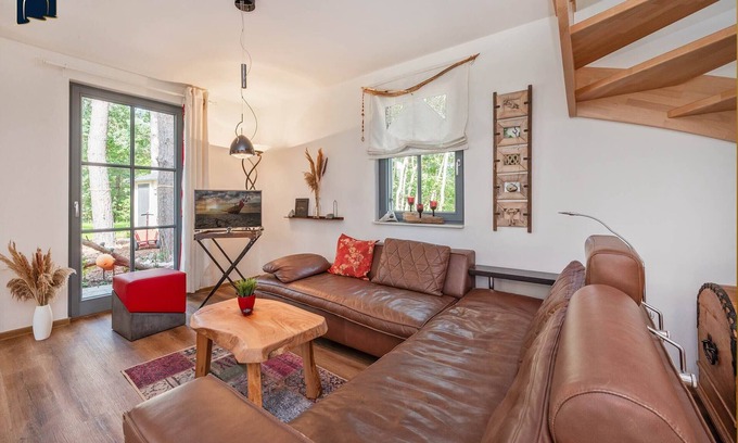 Zirchow House | Neu Errichtetes Ferienhaus in Ruhiger Wohngegend mit Parkplatz, Sauna und Wlan