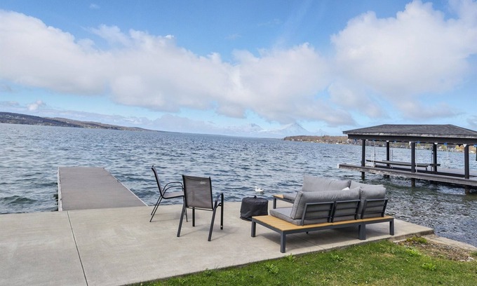 Rushville House | NEW | 50' Lakefront | Dock | Fire Pit