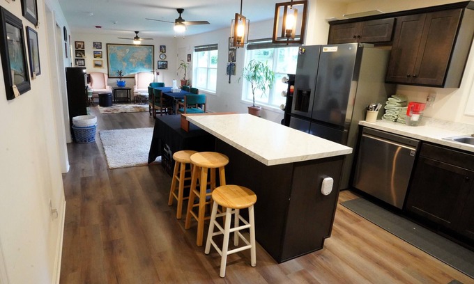 Highfield-Cascade House | New 5BR, 2BA Home - Next to the Appalachian Trl - Near Fort Ritchie, Ski Liberty