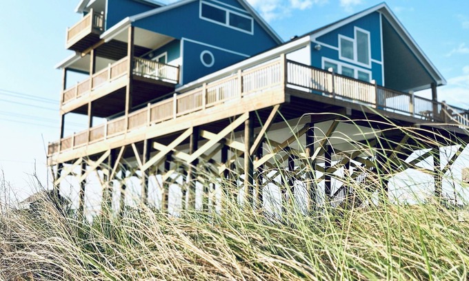 Gilchrist House | NEW Beach Front Home Away From Crowds- Seaside Sanctuary!