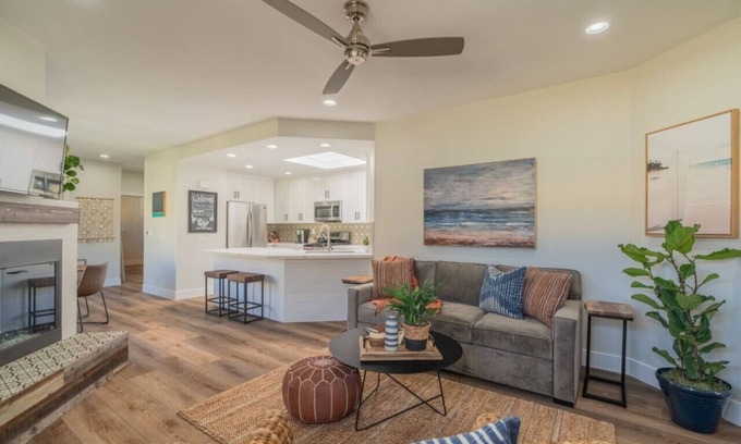 Ocean Beach Condo | NEW Charming Beach Style 2BR Half Block to OB Pier