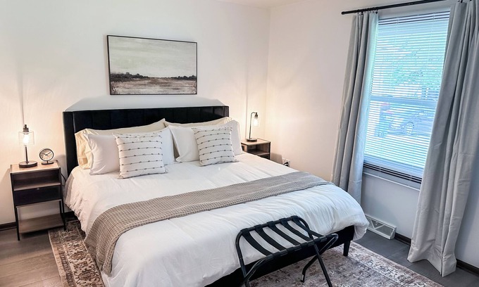 Grand Rapids House | NEW! GR Modern & Updated 2BR Retreat - Sleeps 8, Near Downtown!