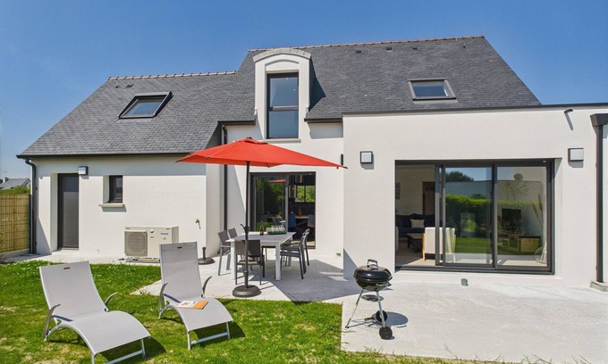 Loctudy Ski Chalet | New house 600m from the beach for 8