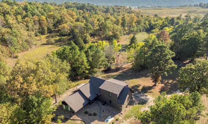 Mid America House | NEW! Lake Hamilton, 48 Private Acres, Hot Tub, Sleeps 16 or 39, Pond, Boat Dock