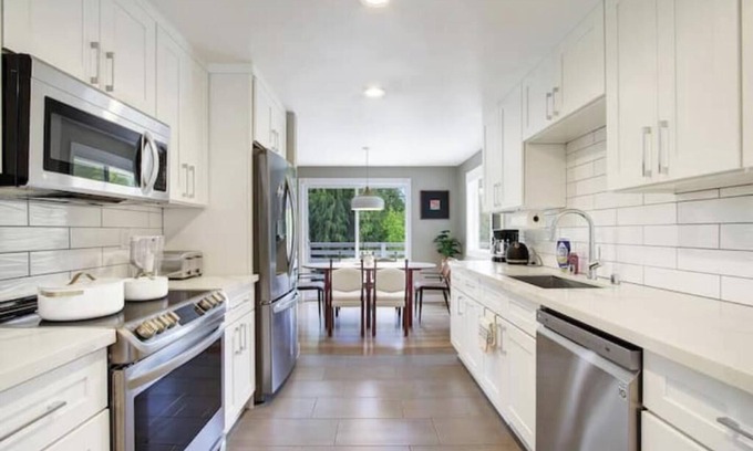 Rainier View House | NEW! Large Modern Seattle Home, Perfect for Groups