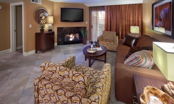 Las Vegas Resort | NEW LISTING! Holiday Inn Club Vacations *5 STARS* POOL HOT TUB Wi-Fi