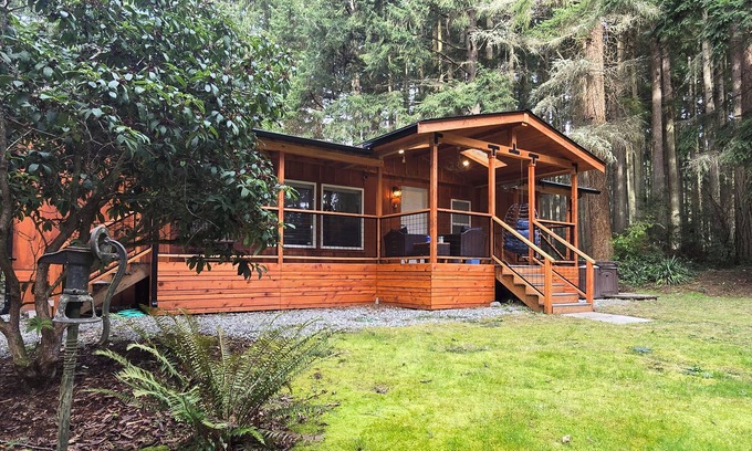 Clinton House | New listing! Secluded 3-bedroom house on 5 acres of woods on Whidbey Island.
