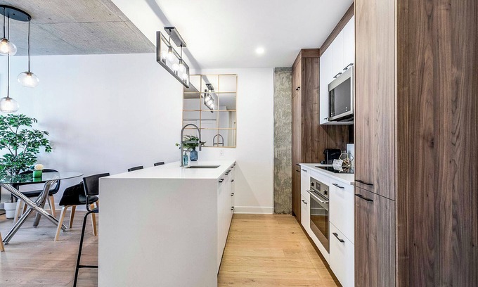 Gay Village Condo | New Luxury Condo for rent