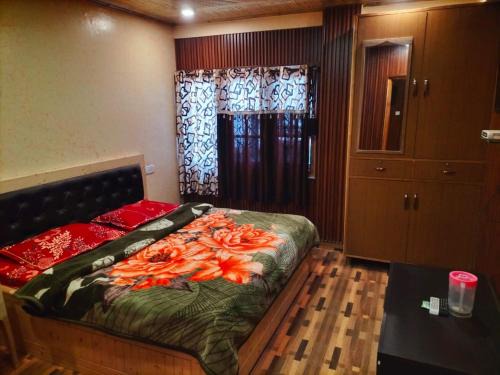 Shimla Bed & Breakfast | New mehdudia B&B