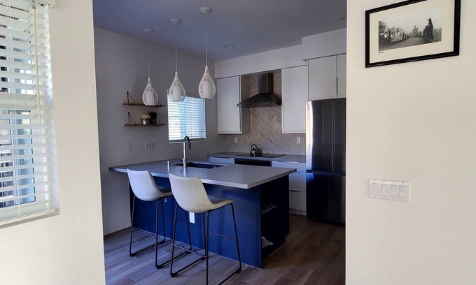 Rancho Penasquitos Apartment | New, modern and private Guest House