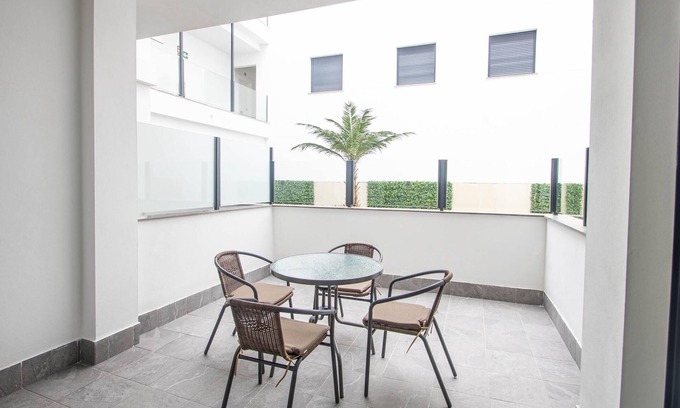 Armilla Apartment | NEW, perfect for families or work.