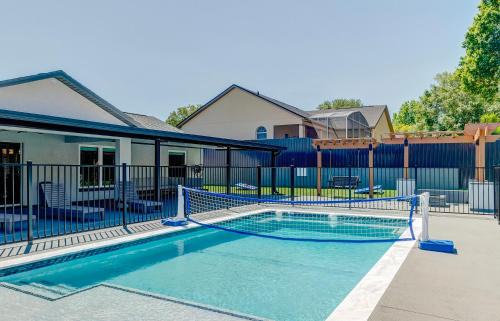 Minneola House | New Resort Style Oasis ~ LED Pool & Game Room