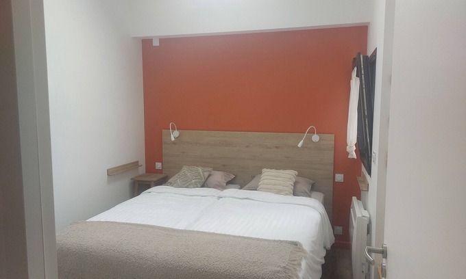 Cleder House | New single-storey house near a beautiful white sandy beach