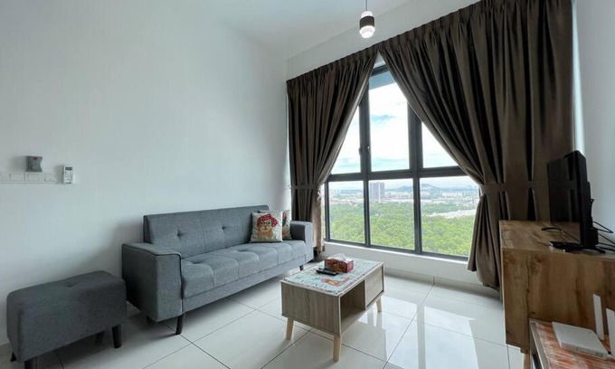 Bandar Puteri Puchong Apartment | [NEW] The Cruise Puchong 4-6 pax Bandar Puteri