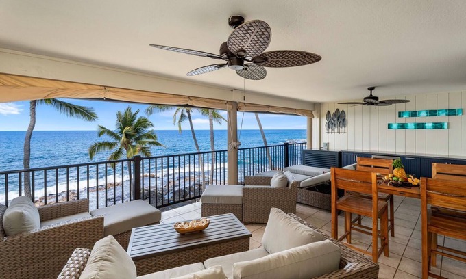 Kailua-Kona Condo | New! Top Floor! Spacious Oceanfront Condo with Amazing Lanai and A/C!