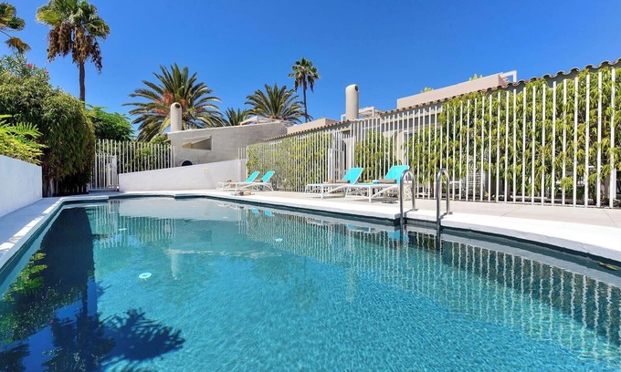 Playa del Ingles Apartment | New VelSuites II by VillaGranCanaria