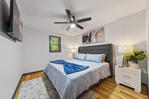 Waukegan House | New Year Spot- Navy Graduation King bed pool table