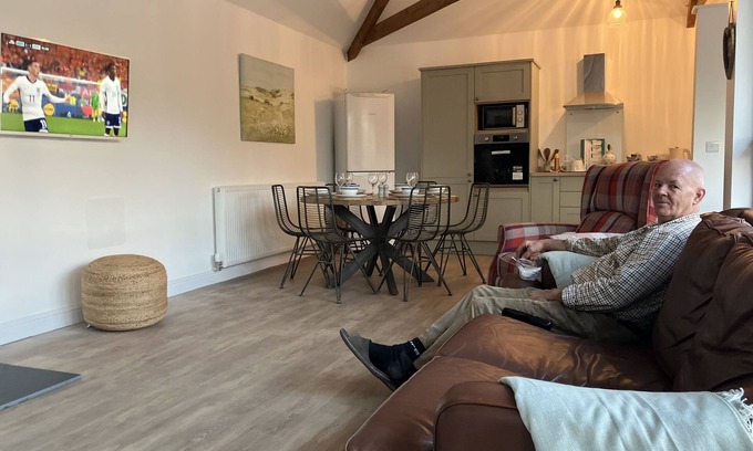 Watchet Apartment | Newly Converted Spacious Barn