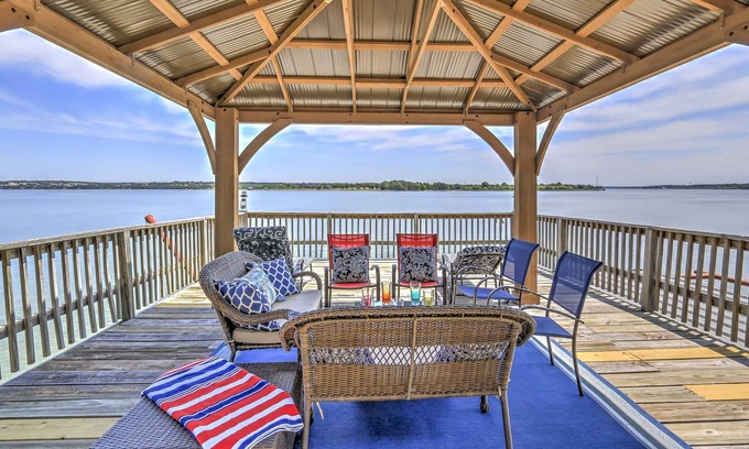 Granbury House | Newly Remodeled Lakefront Granbury Escape w/Dock!