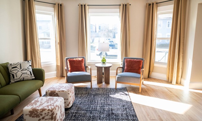 Downtown House | Newly Renovated, 3 Blocks from the Medical Mile