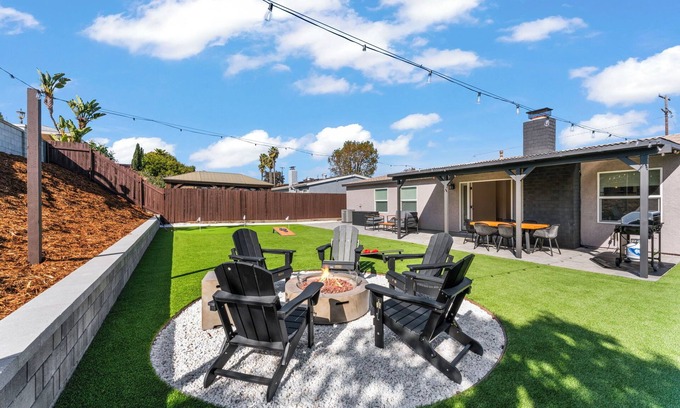 Serra Mesa House | Newly Renovated 4BR w/Golf, Game Room, Fire Pit