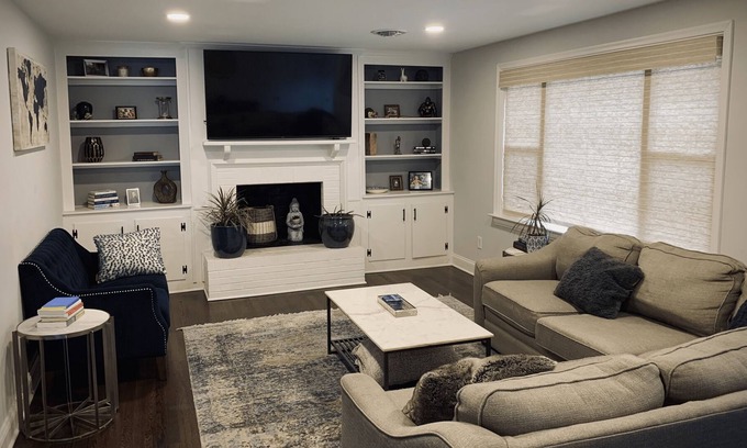 Richmond House | Newly renovated and glamorous house in Richmond's West End.