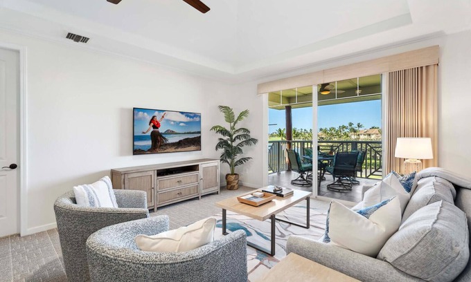 Waikoloa Villa | Newly Renovated Top Floor Luxury Waikoloa Beach Villa F32, Fairway Views!