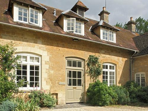 Chipping Norton House | Newmarket Cottage