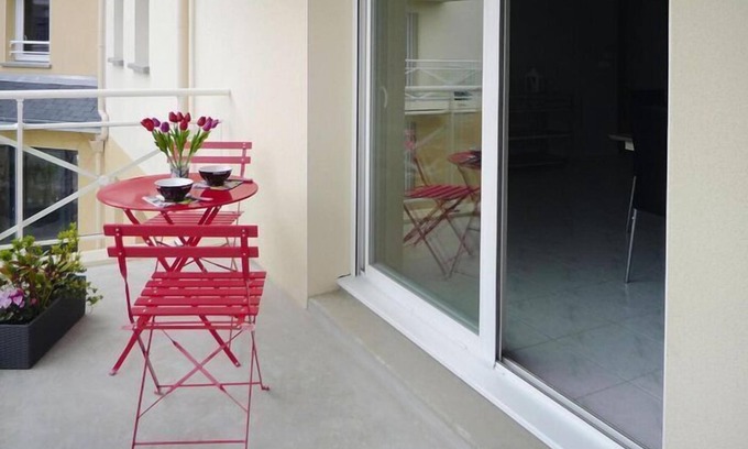 Beaussais-sur-Mer Apartment | Nice apartment on the Emerald Coast, Ploubalay