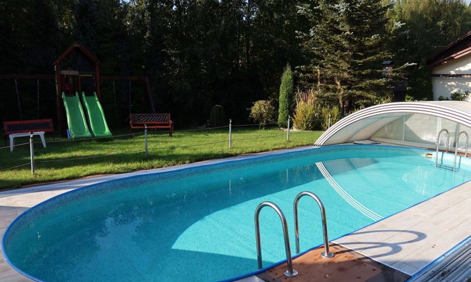 Desna Apartment | Nice apartment for 4 people with pool, WIFI, TV, patio and parking