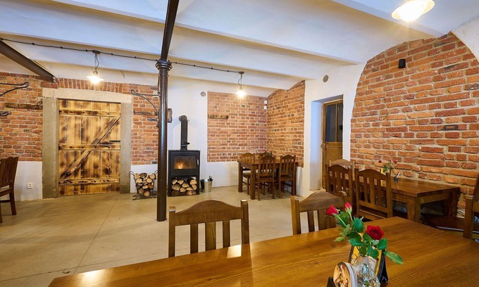 Desna Apartment | Nice apartment for 4 guests with pool, WIFI, TV, patio and parking