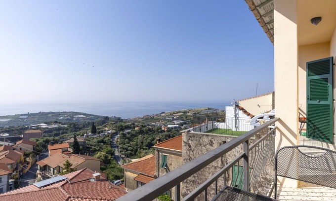 Pompeiana Apartment | Nice apartment for 6 people with WIFI, A/C, balcony and pets allowed