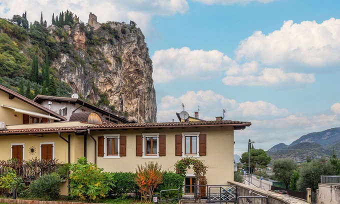 Arco Apartment | Nice apartment for 6 people with TV and patio