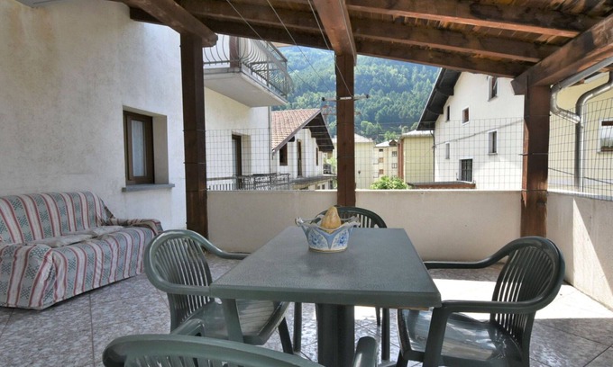Grosio Apartment | Nice apartment for 7 people with WIFI, TV, terrace and parking
