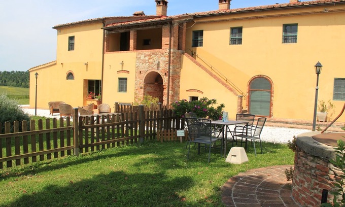 Collesalvetti Other | Nice apartment in Guasticce with pool