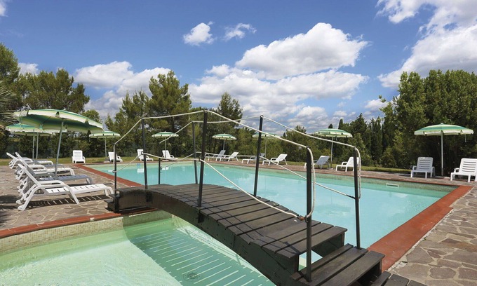 Terricciola House | Nice apartment in villa for 4 people with WIFI, pool, terrace and pets allowed