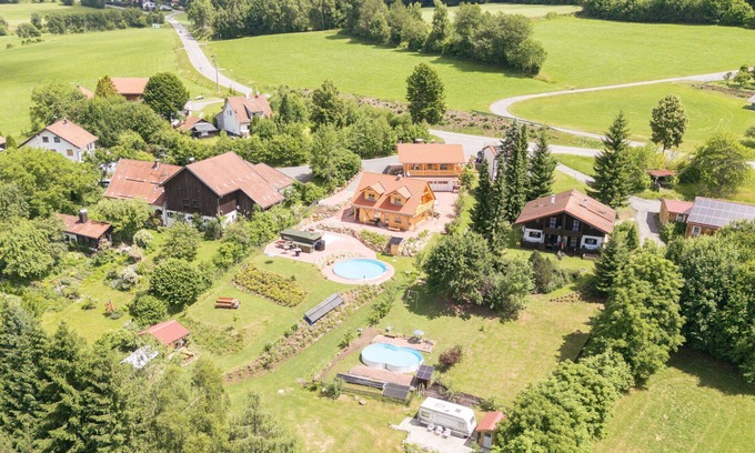 Eppenschlag House | Nice apartment in villa for 4 guests with pool, WIFI, TV, patio and parking