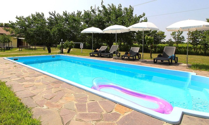 Silea House | Nice apartment in villa for 4 guests with A/C, WIFI, pool and patio