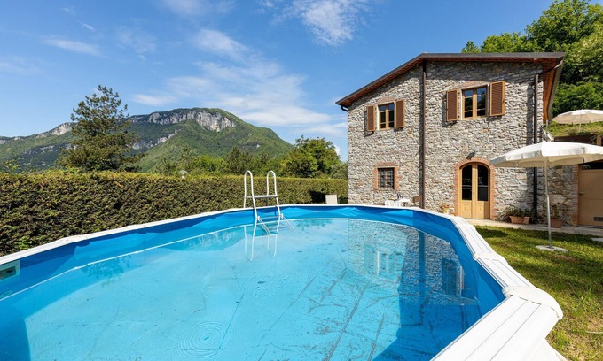 Borgo a Mozzano Apartment | Nice apartment in Borgo a Mozzano