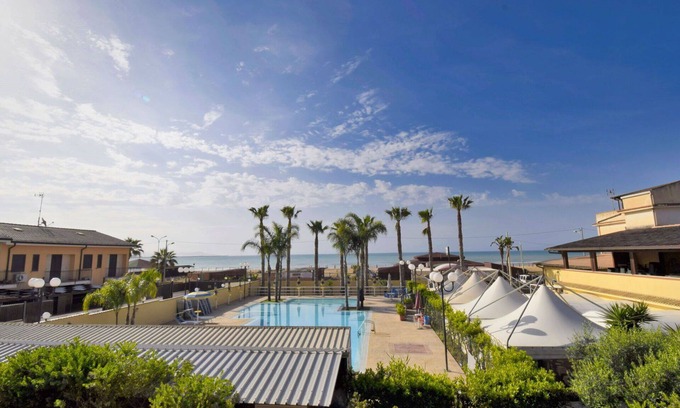 Porto Empedocle Apartment | Nice apartment for 4 guests with pool, WIFI, A/C, TV and balcony