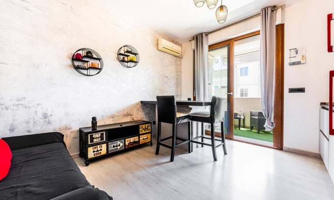Su Planu Apartment | Nice apartment with wi-fi, private parking and air conditioning