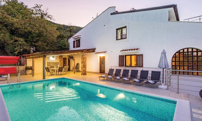 Lovran House | Nice home in Lovran with WiFi